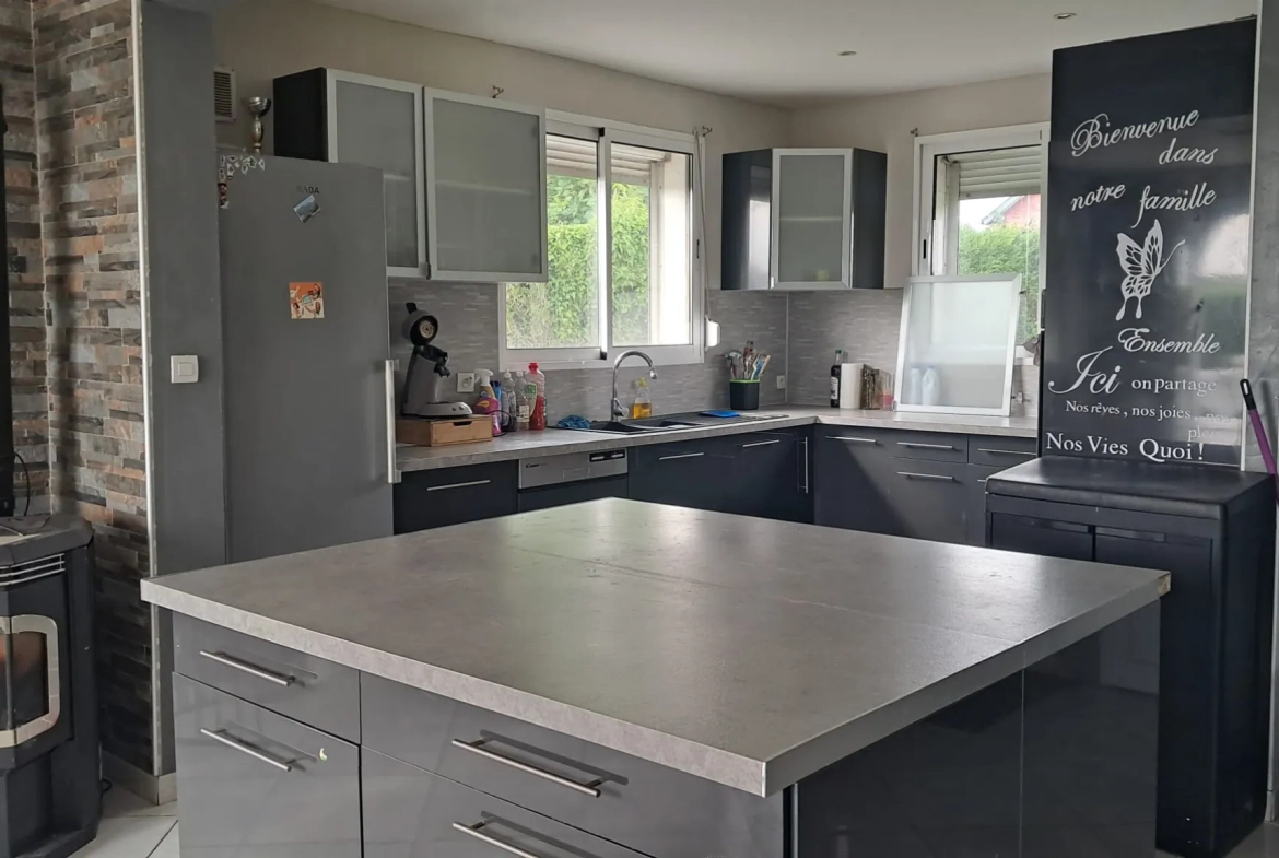 Maison individuelle à VADENCOURT avec 6 chambres, terrasse et vue sur la campagne 