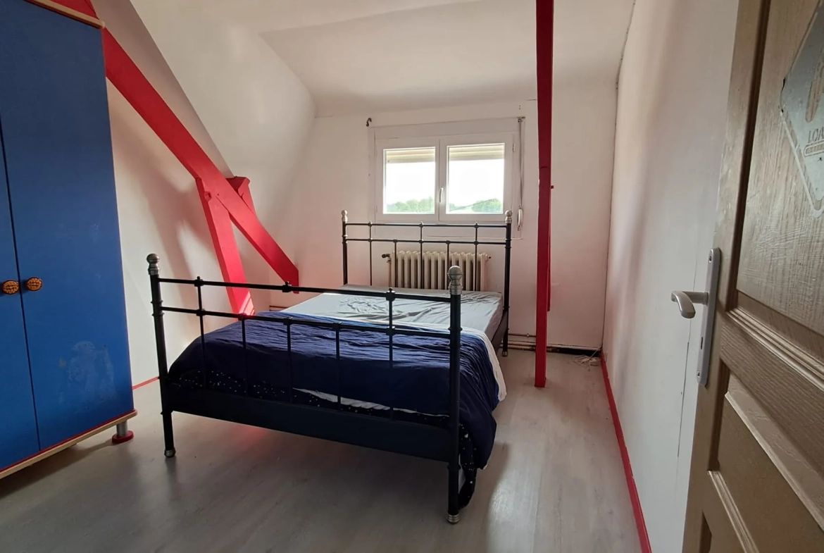 Maison individuelle à VADENCOURT avec 6 chambres, terrasse et vue sur la campagne 
