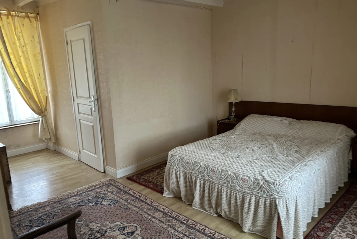Propriété idéale pour chambres d'hôtes ou gîtes à Varzy près du Morvan 