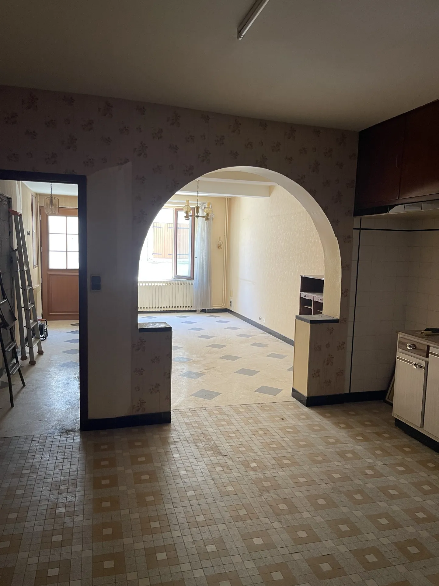Maison de village à Palaminy avec fort potentiel de rénovation et investissement locatif 