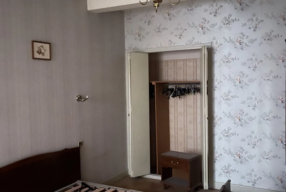 Maison de village à Palaminy avec fort potentiel de rénovation et investissement locatif 