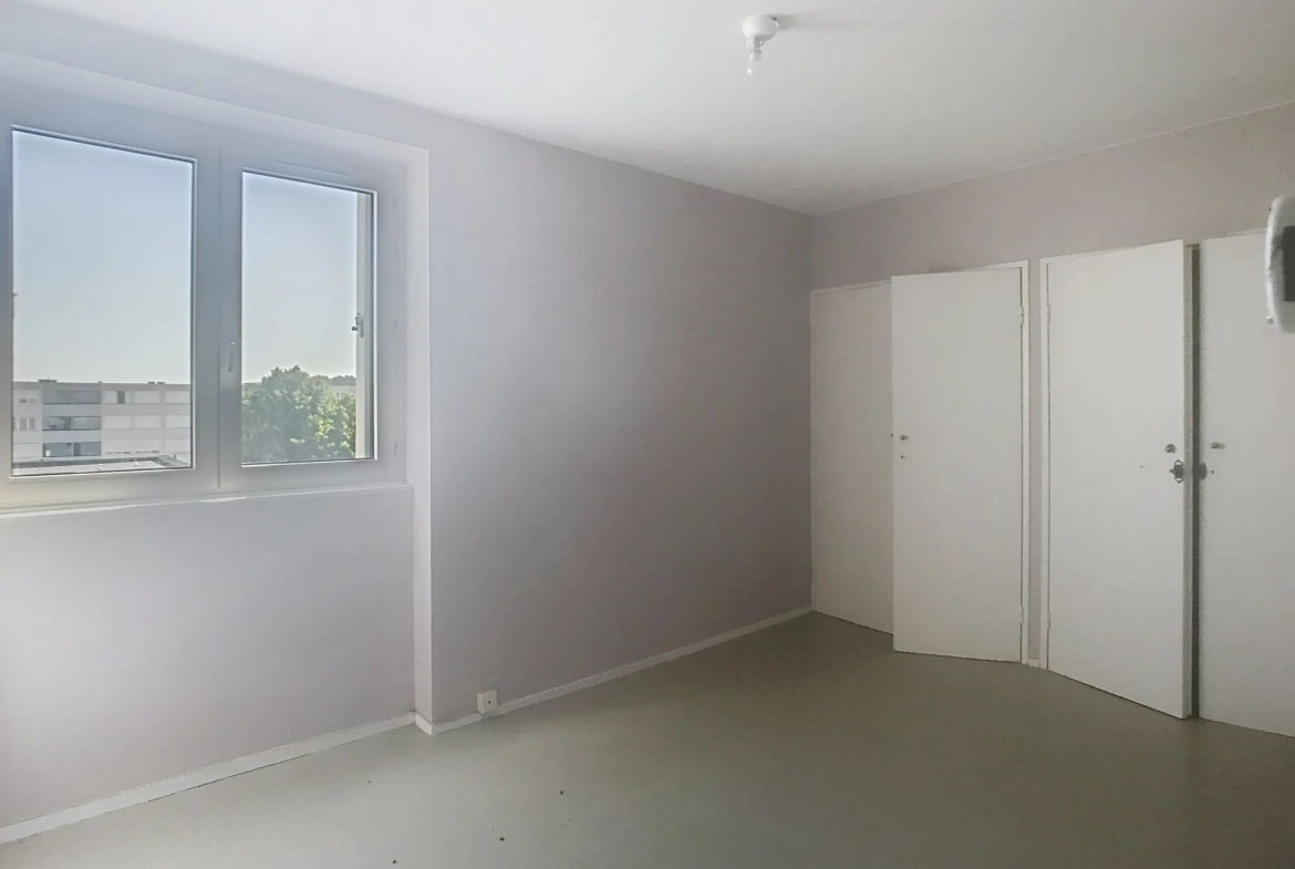 Appartement T5 avec vue Pyrénées à Mourenx – Balcon, cave, idéal investisseur ou primo-accédant 