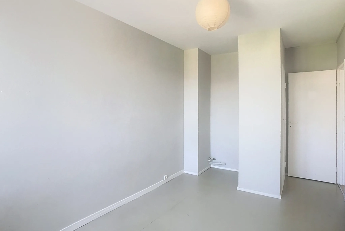 Appartement T5 avec vue Pyrénées à Mourenx – Balcon, cave, idéal investisseur ou primo-accédant 