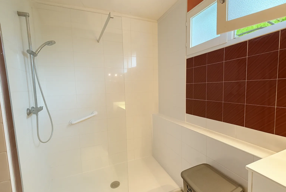Maison à vendre à Saint-Vincent-de-Paul avec jardin et garage proche Bordeaux 
