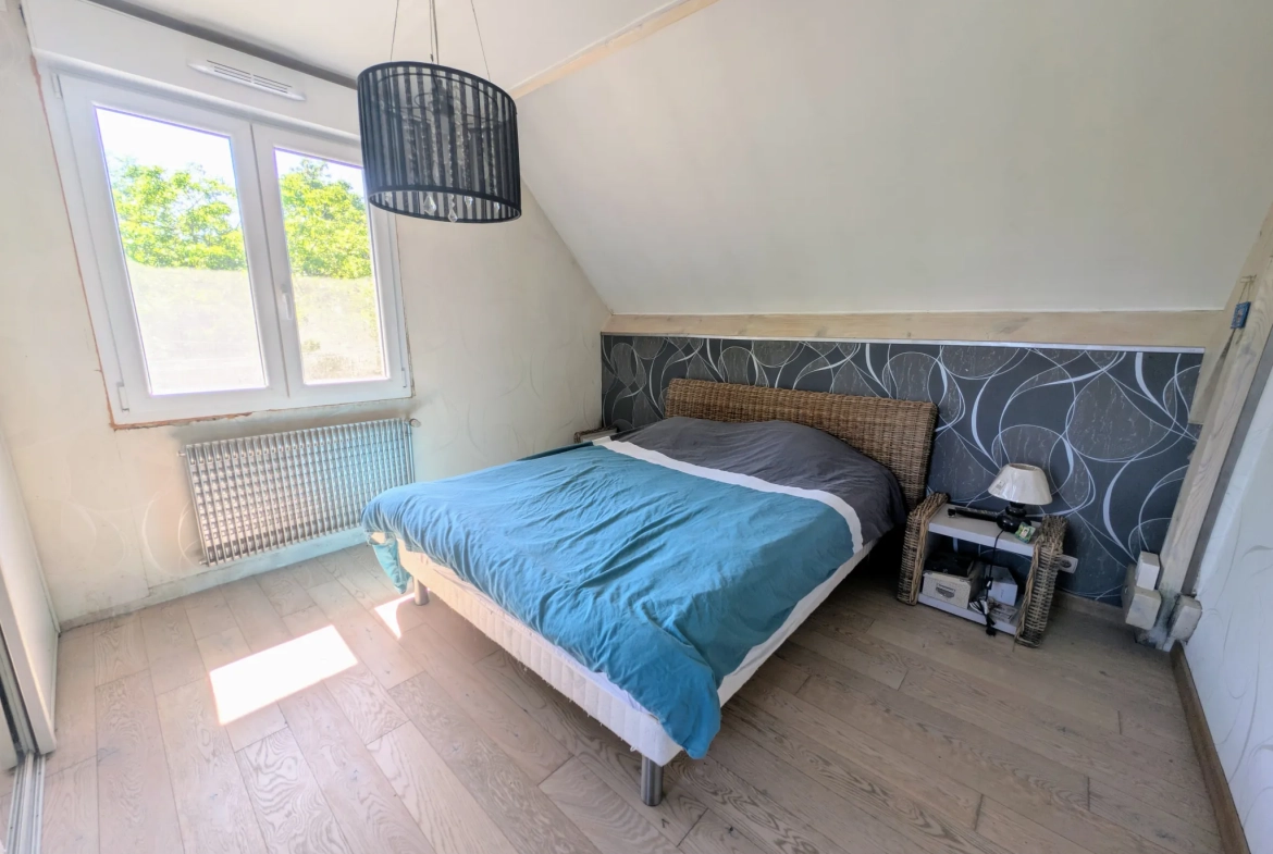 Maison familiale de 176m² avec 4 chambres et grand terrain à Saint Parres aux Tertres 