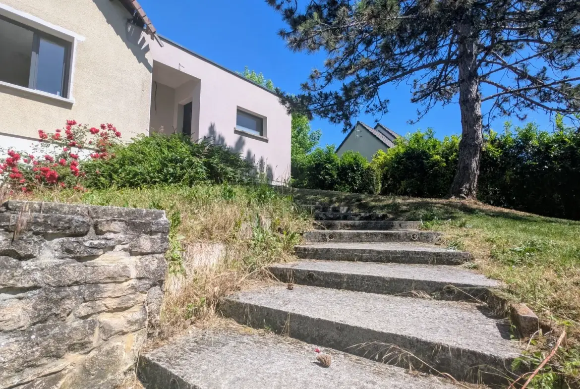 Maison familiale de 176m² avec 4 chambres et grand terrain à Saint Parres aux Tertres 