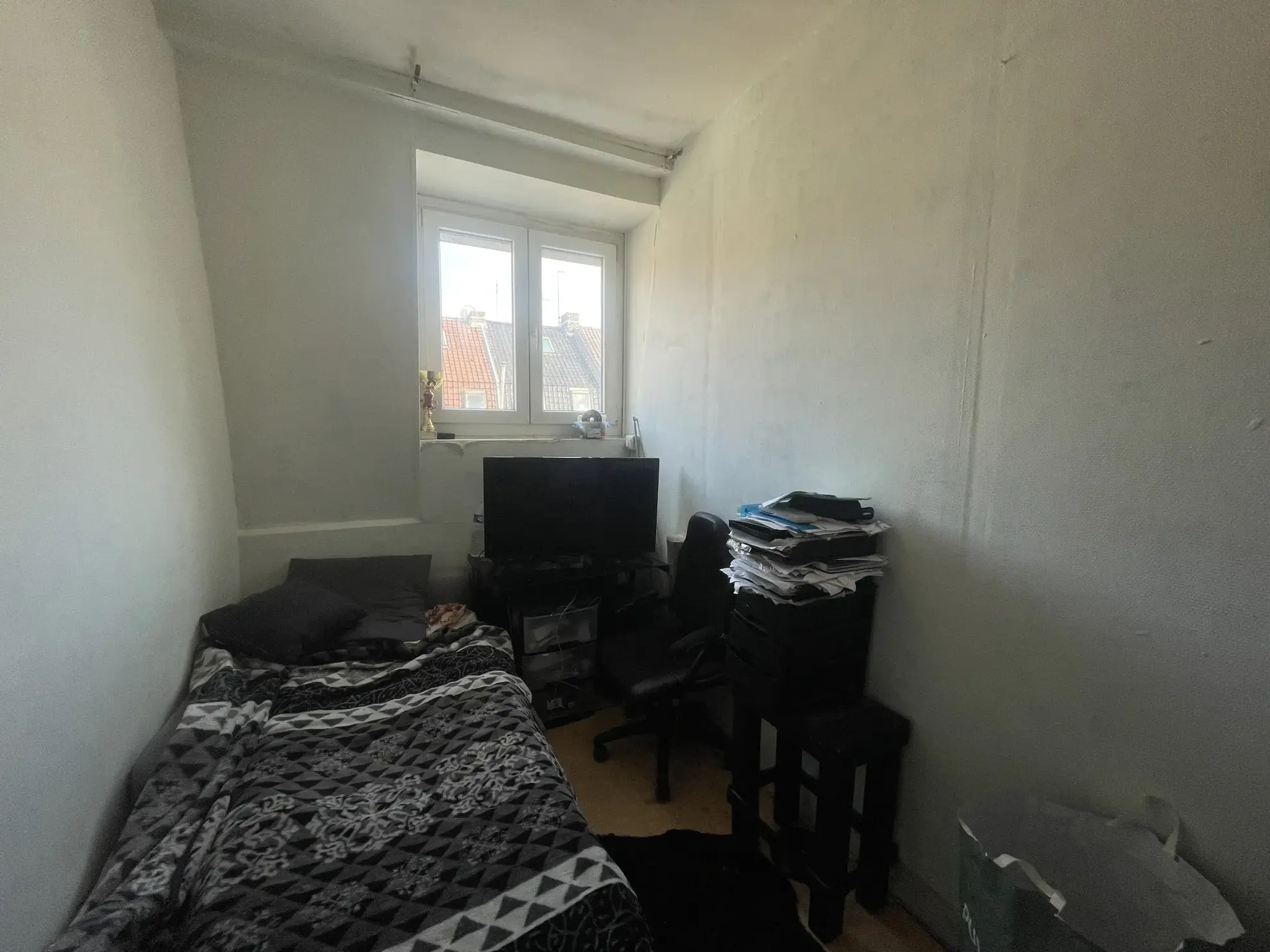 Belle maison à Roubaix avec potentiel d'agrandissement et cour intérieure 