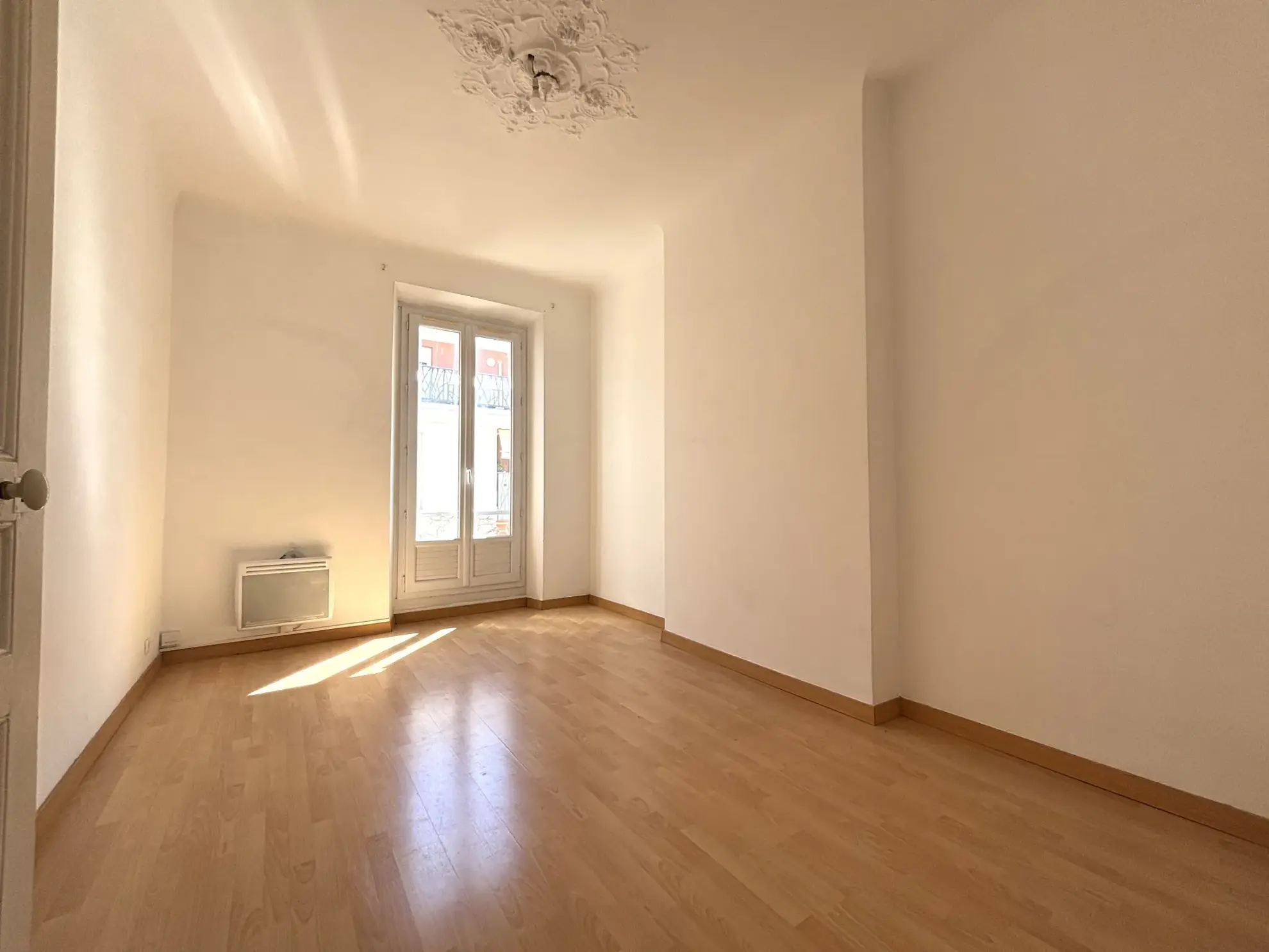 Appartement T3 de 61,5 m² à Toulon Ouest, Bas Saint Roch, proche commodités 