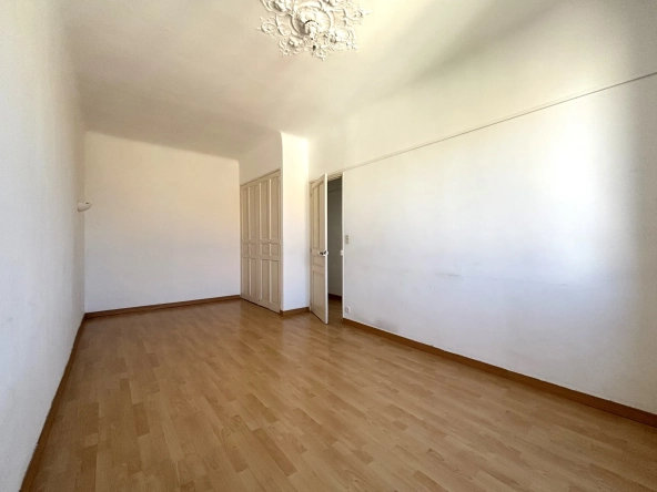 Appartement T3 de 61,5 m² à Toulon Ouest, Bas Saint Roch, proche commodités
