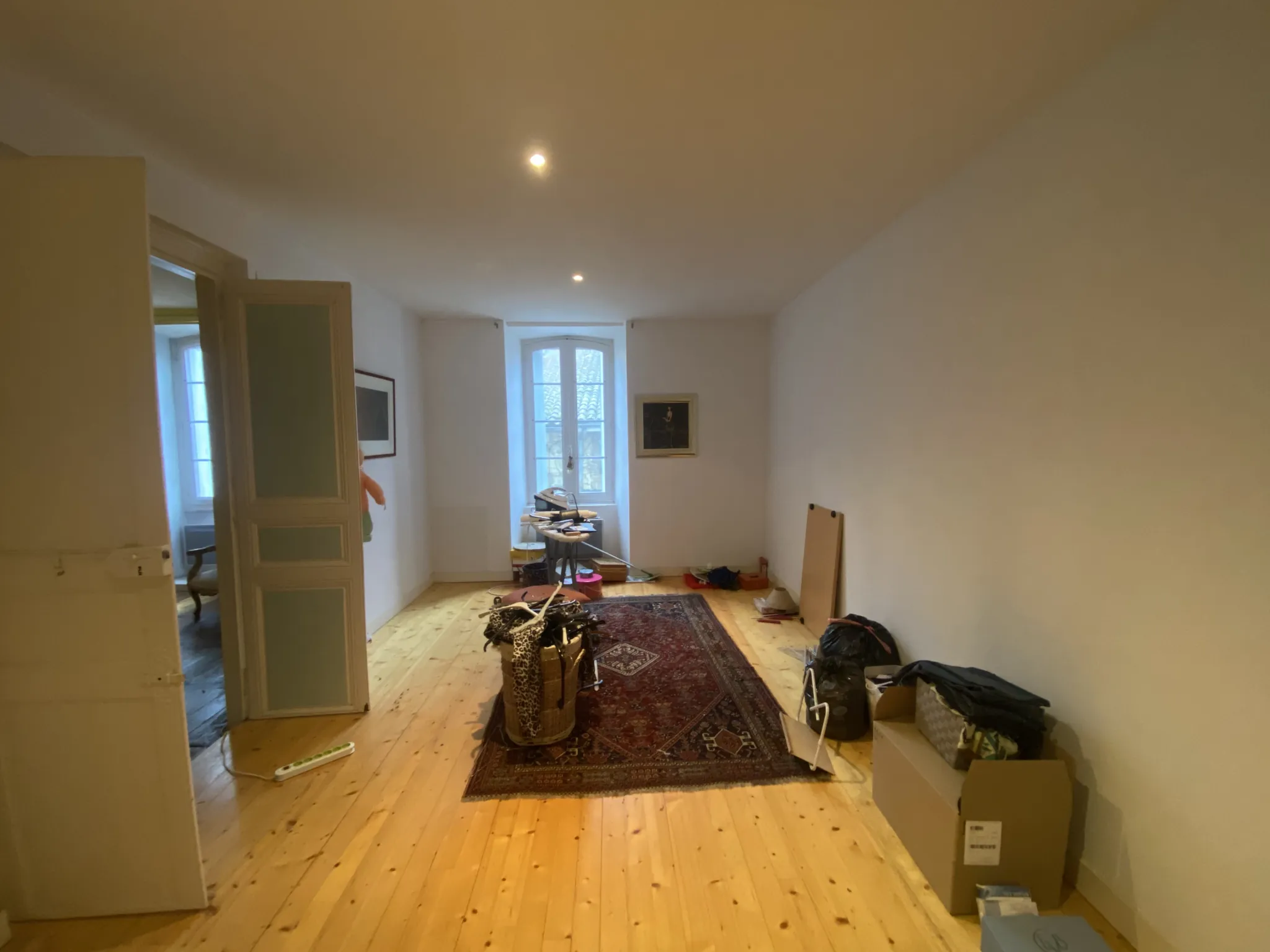 Maison de ville spacieuse de 320 m² avec 6 chambres à La Réole 