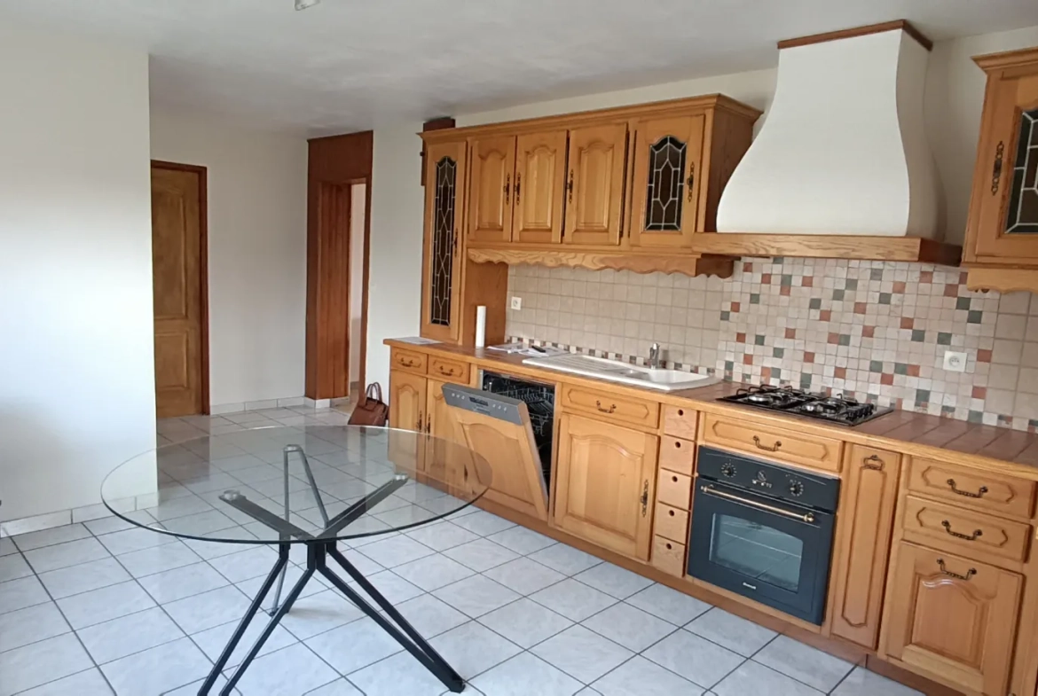 Maison de village à Le Hamel - 85 m² avec jardin et dépendances 