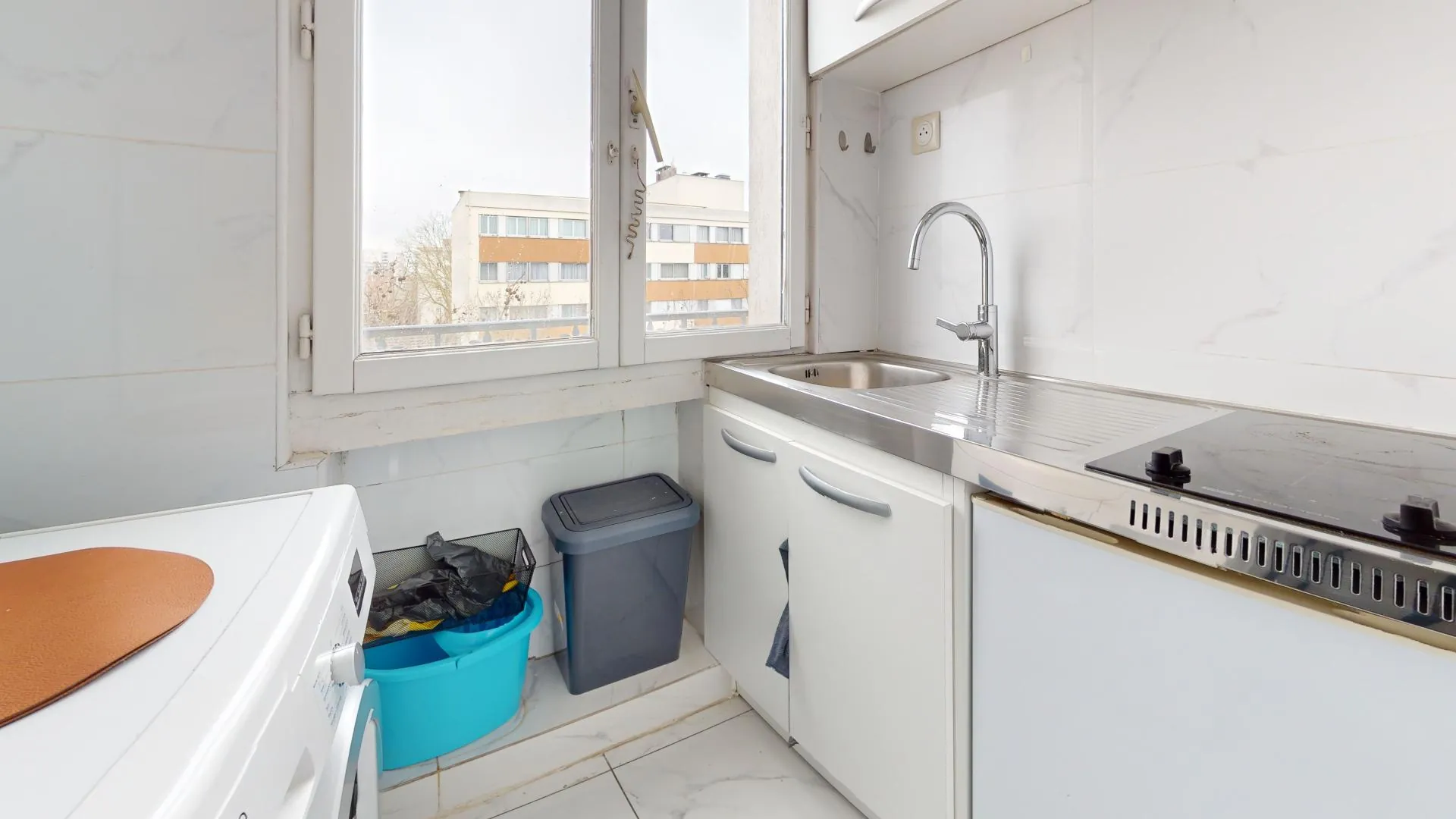 Appartement F2 meublé avec balcon au Dernier étage - Proche RER B du Bourget 
