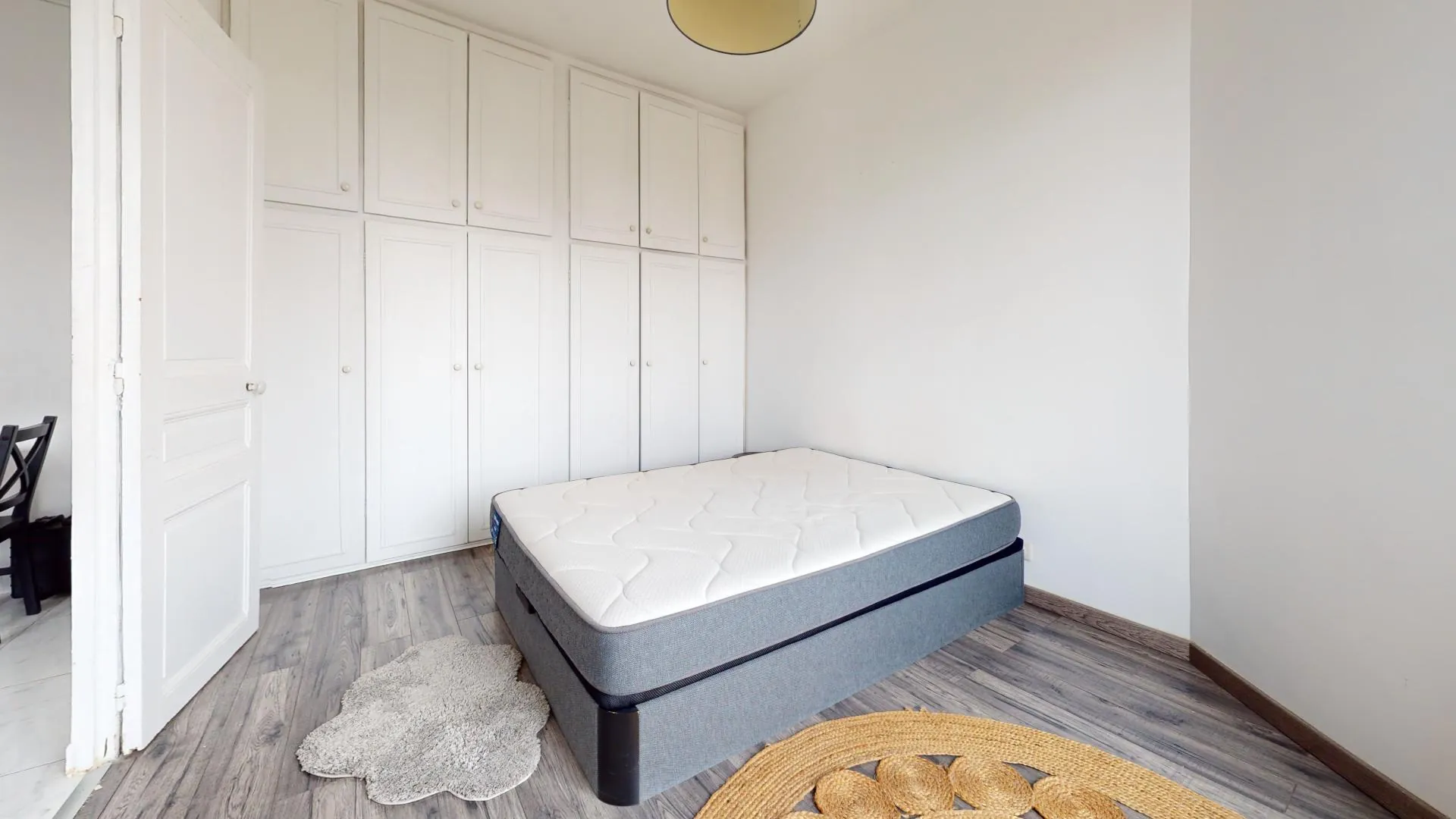 Appartement F2 meublé avec balcon au Dernier étage - Proche RER B du Bourget 