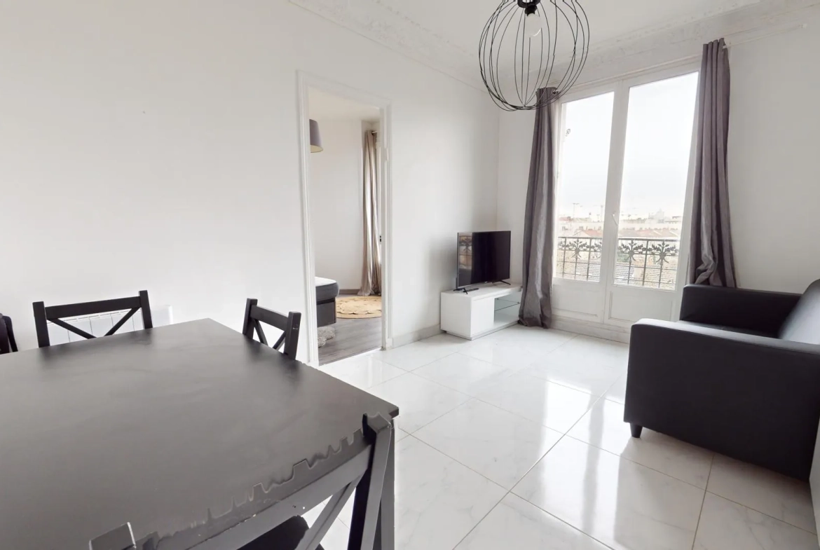 Appartement F2 meublé avec balcon au Dernier étage - Proche RER B du Bourget 