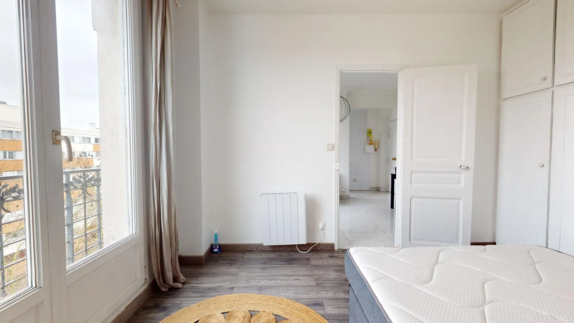 Appartement F2 meublé avec balcon au Dernier étage - Proche RER B du Bourget 