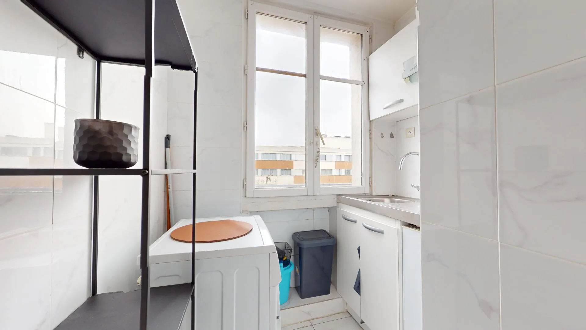 Appartement F2 meublé avec balcon au Dernier étage - Proche RER B du Bourget 