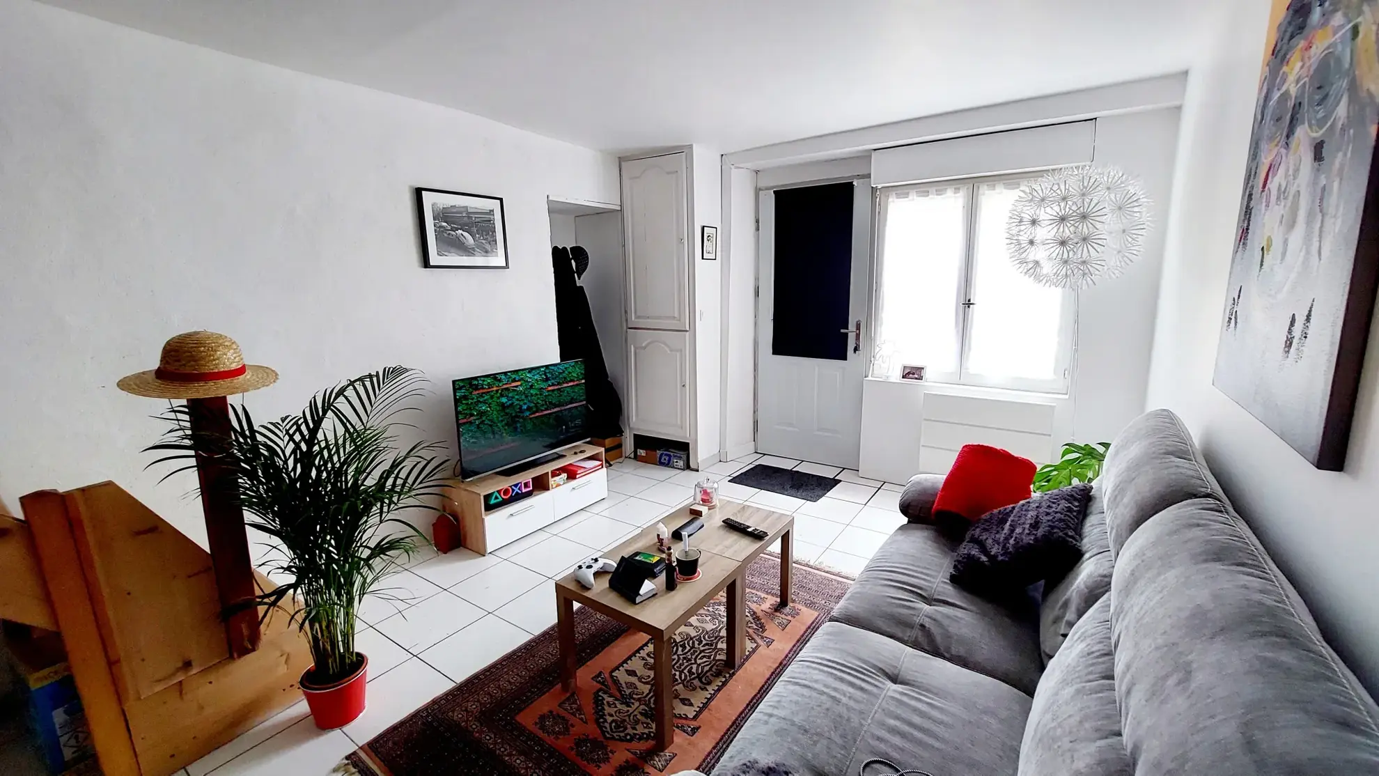 Appartement duplex à La Réole de 40 m² avec séjour lumineux et chambre confortable 