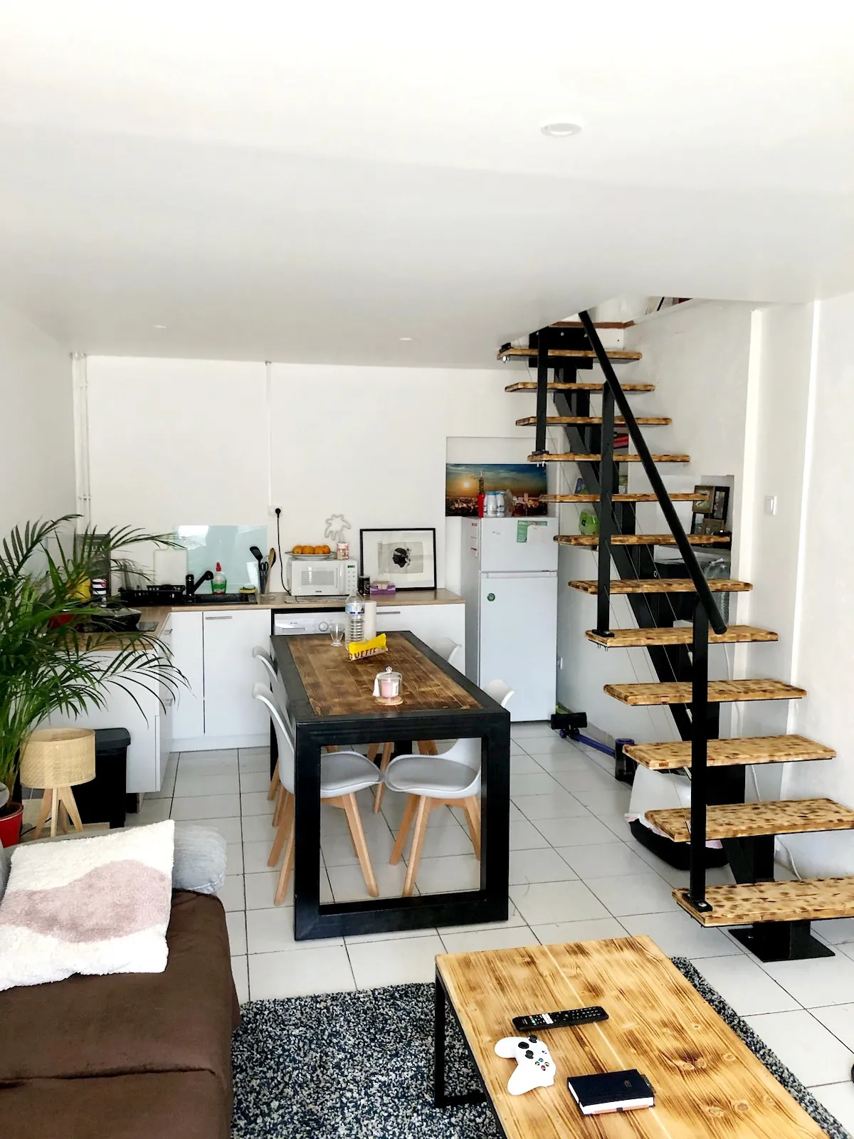 Appartement duplex à La Réole de 40 m² avec séjour lumineux et chambre confortable 