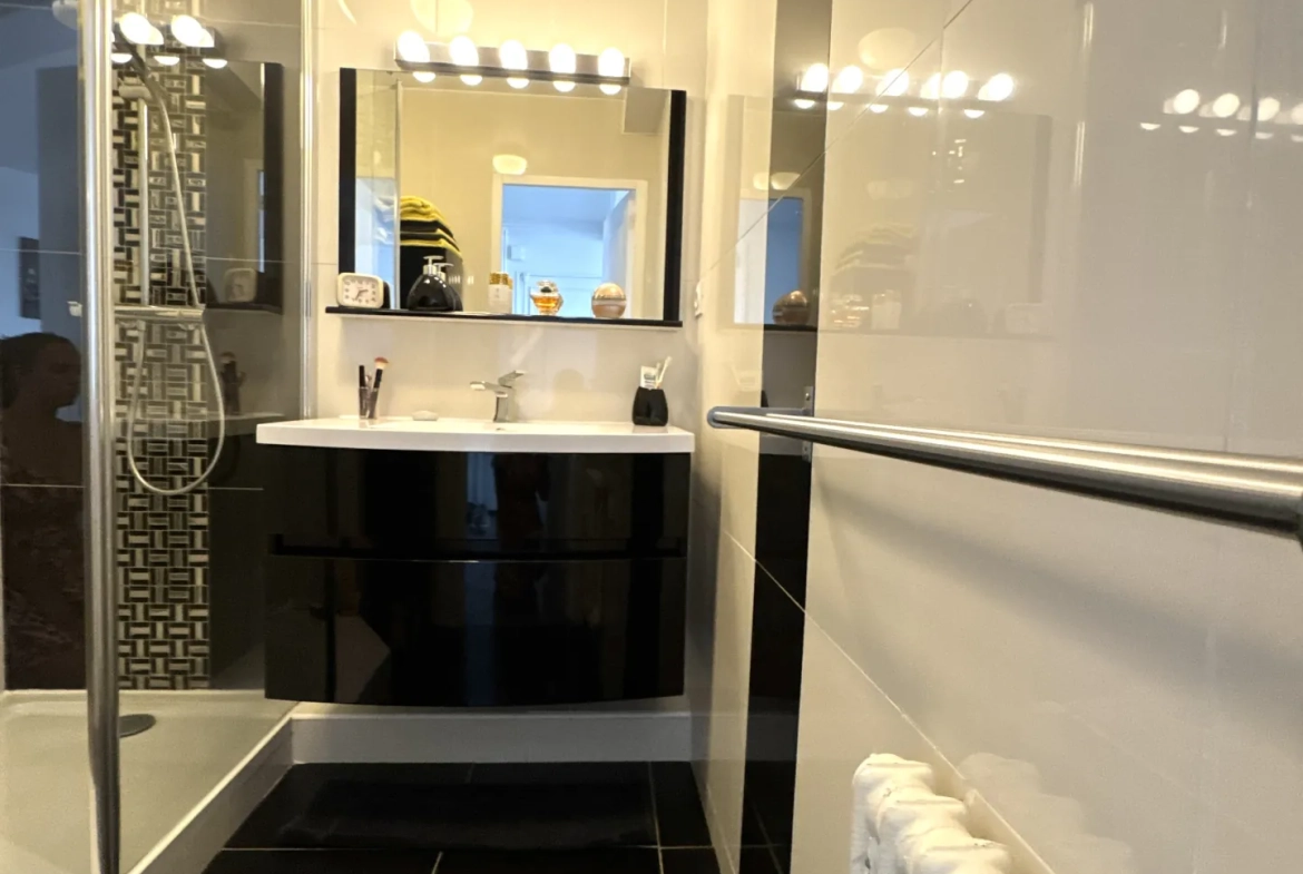 Appartement F2 bis lumineux avec cave à Saint-Étienne – Opportunité d'achat ou d'investissement 