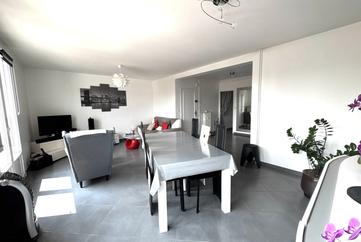 Appartement F2 bis lumineux avec cave à Saint-Étienne – Opportunité d'achat ou d'investissement 
