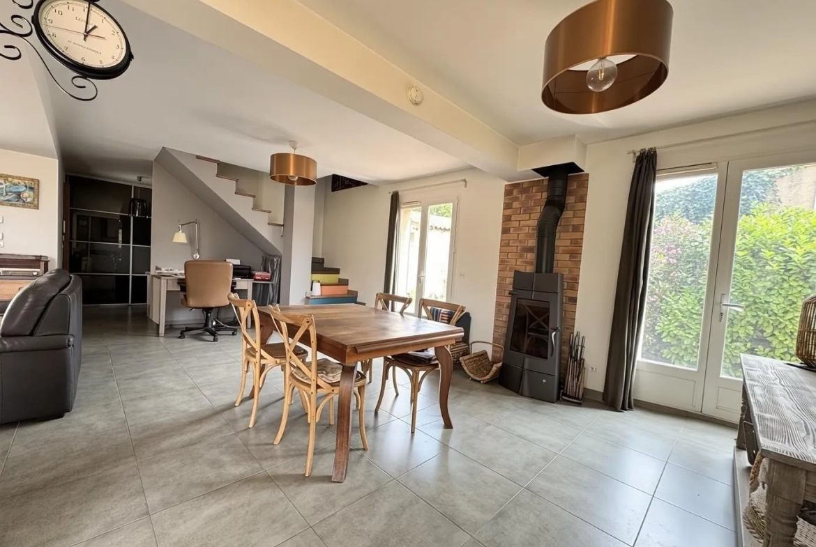Maison 3 chambres avec piscine à Martigues Ferrières – 110 m² 