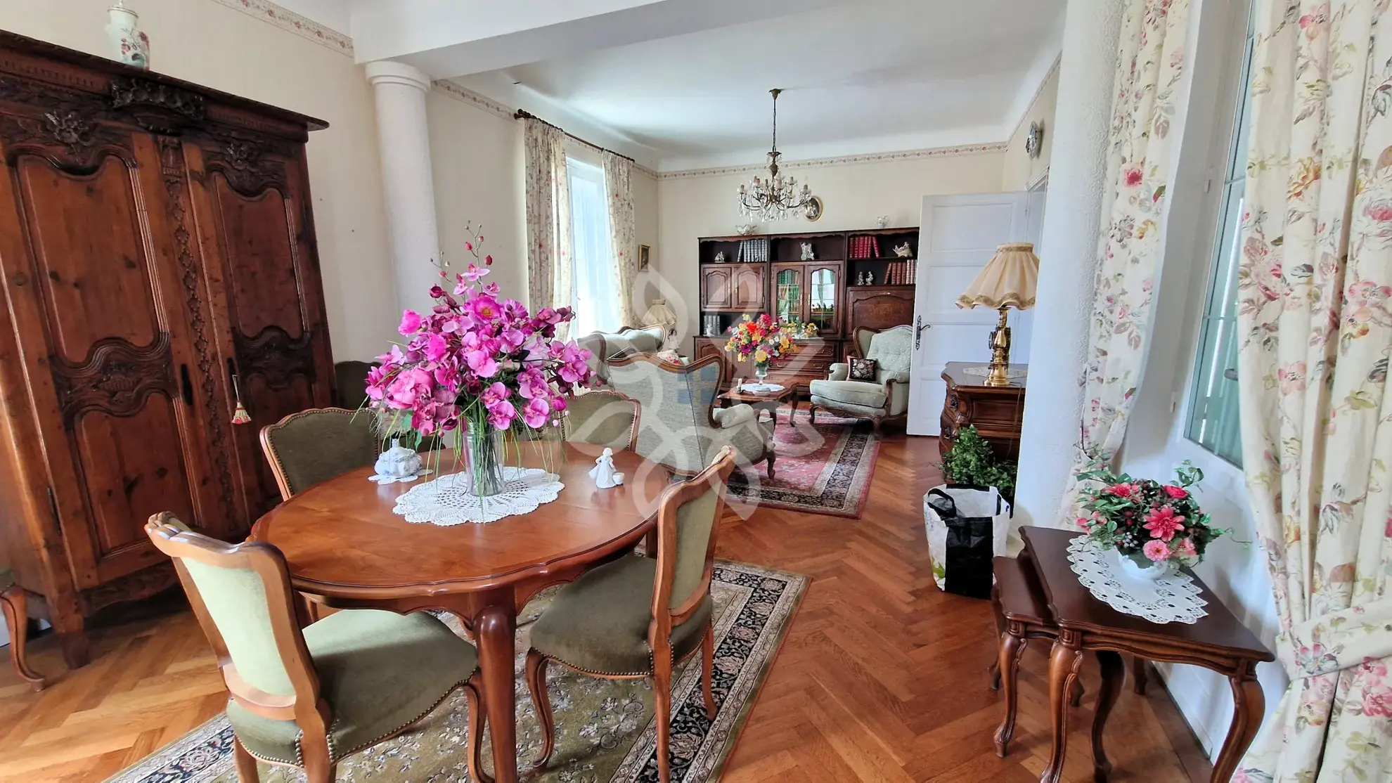 Vente Maison à Brioude avec Tour et Jardin, Charme Années 60 