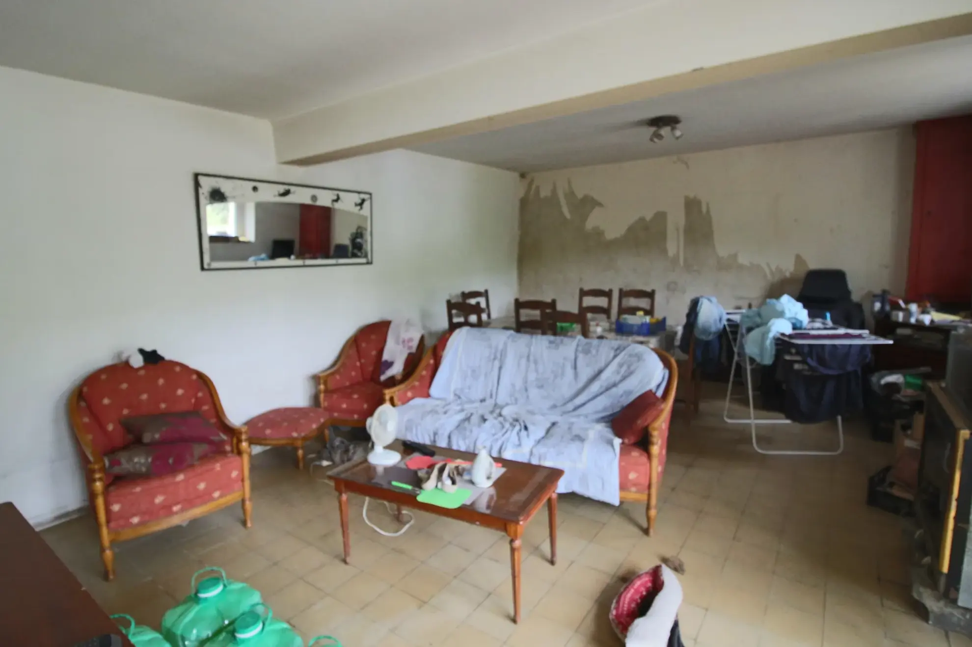 Maison rénovable avec grand terrain à Prayssac proche Puy l'Évêque 