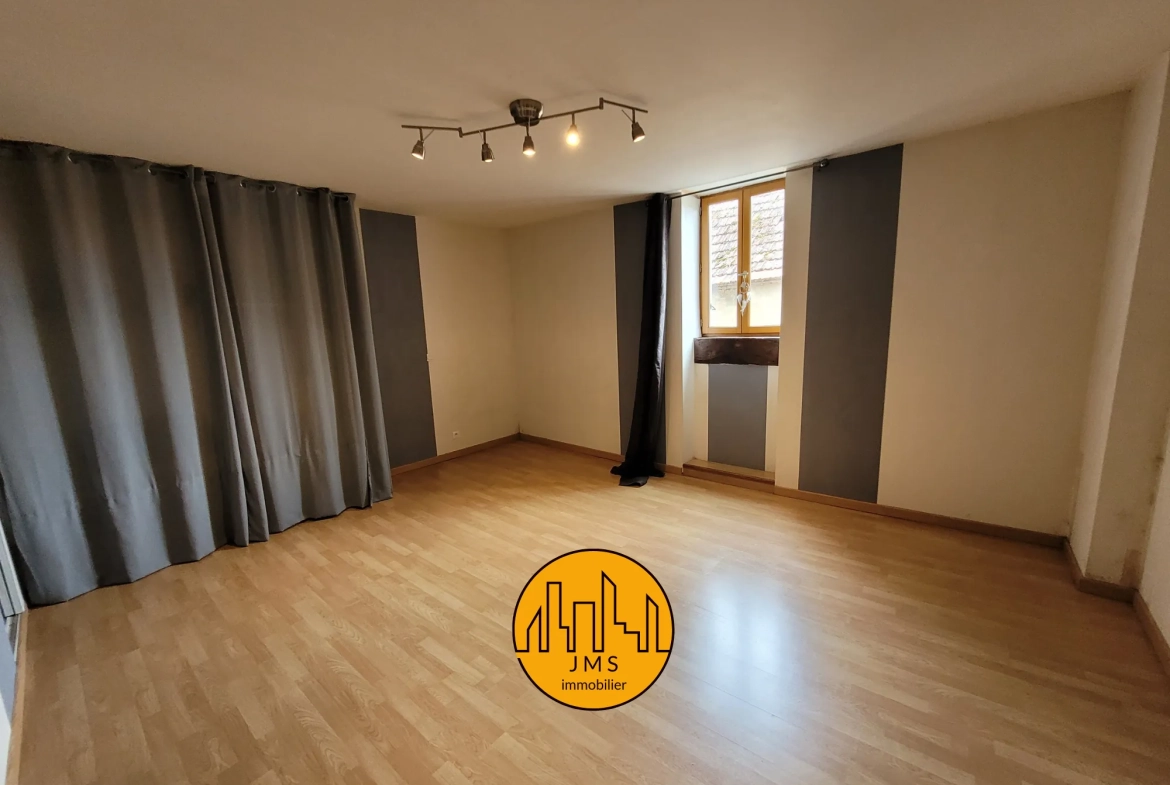 Belle maison familiale de 138 m² au Montet avec jardin et garage 