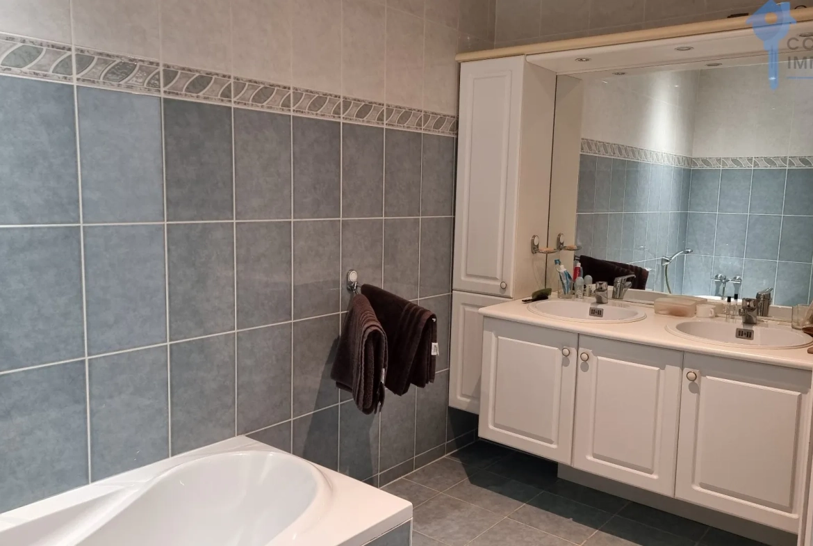 Villa 4 chambres à Vidauban dans un domaine sécurisé avec piscine 