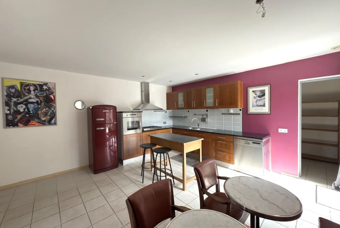 Villa familale avec piscine et dépendances à Fontanes, secteur calme 
