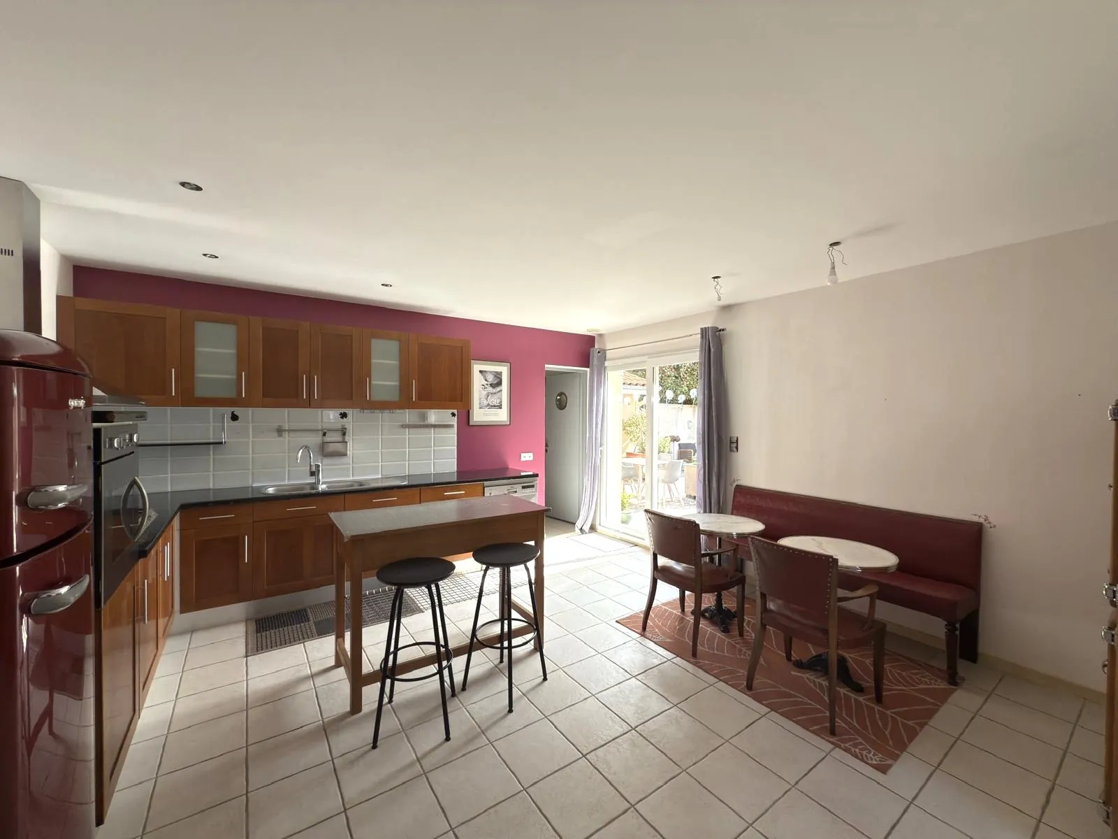 Villa familale avec piscine et dépendances à Fontanes, secteur calme 