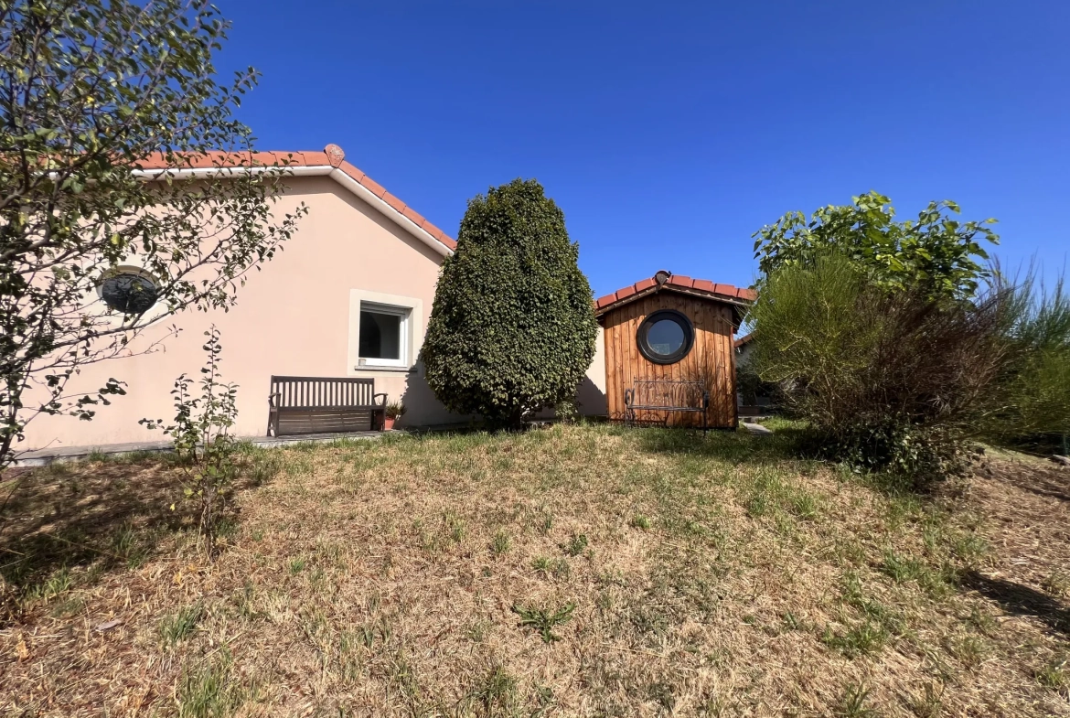 Villa familale avec piscine et dépendances à Fontanes, secteur calme 