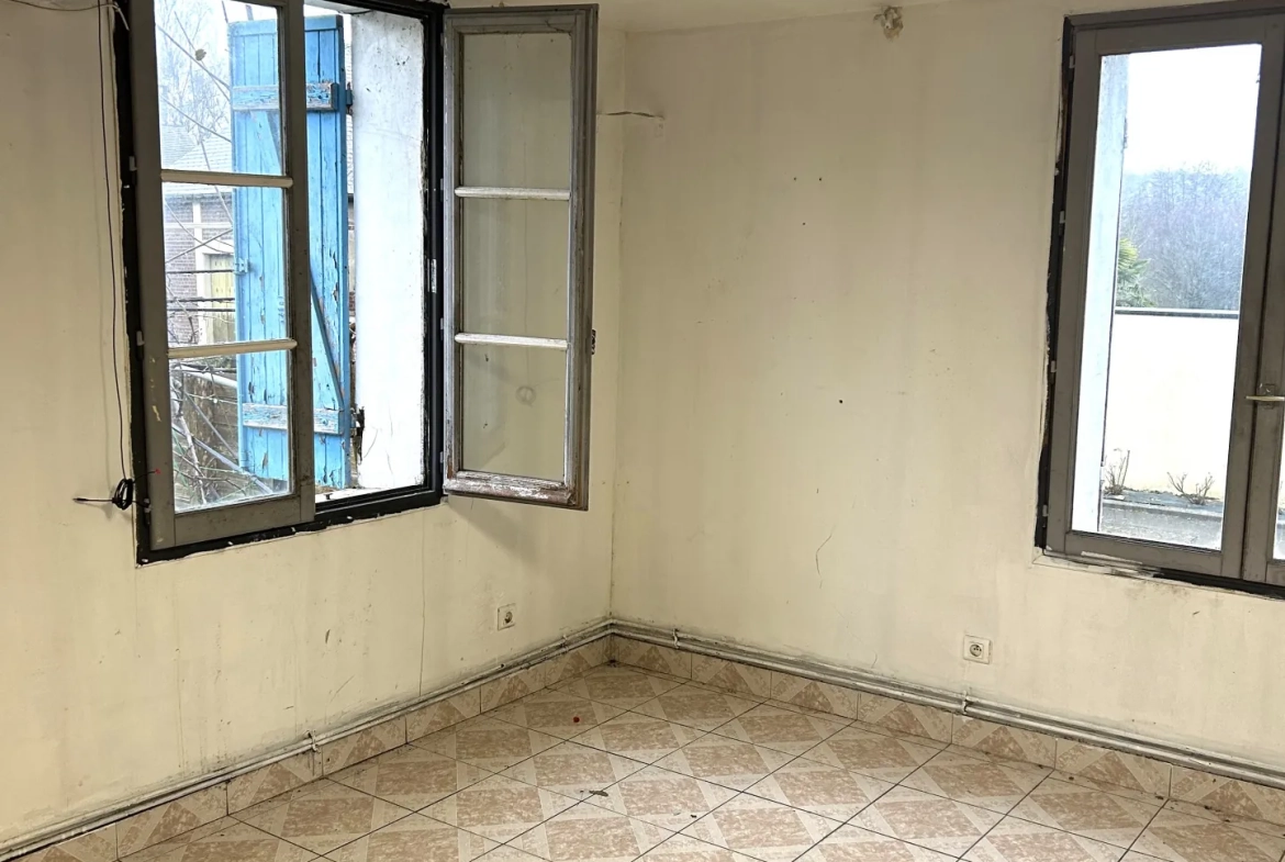 Maison ancienne à Rénover à Gisors - Opportunité d'Investissement 