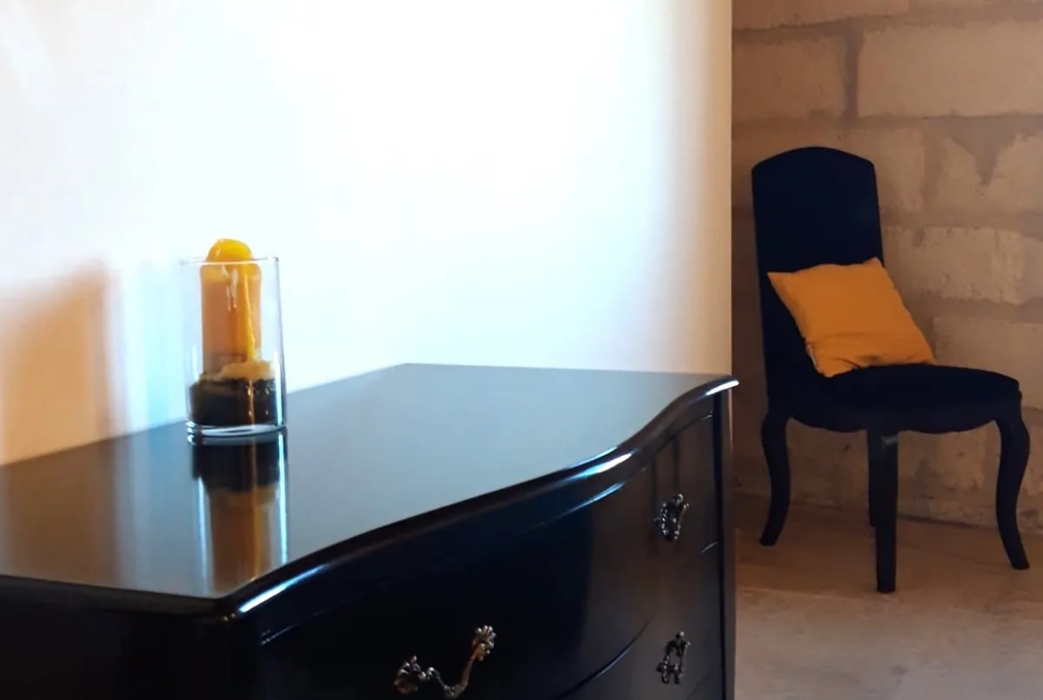 Appartement de prestige à Boulbon avec terrasse et vue dégagée, proche Saint-Rémy-de-Provence 
