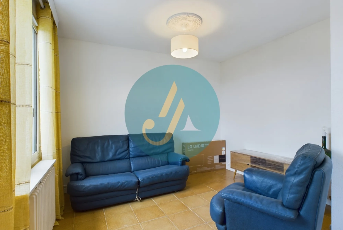Appartement T4 lumineux à Nevers avec parking et balcon 