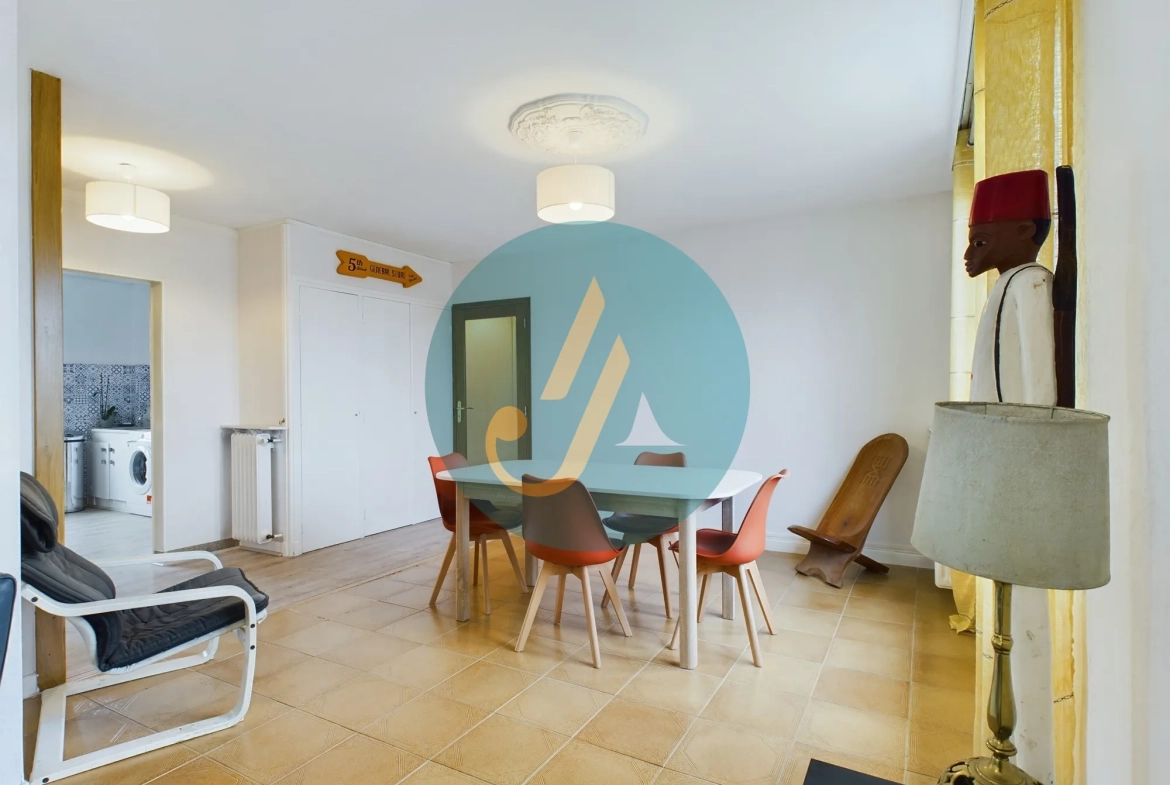 Appartement T4 lumineux à Nevers avec parking et balcon 