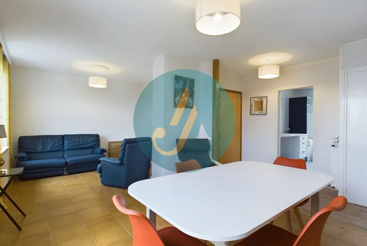 Appartement T4 lumineux à Nevers avec parking et balcon 