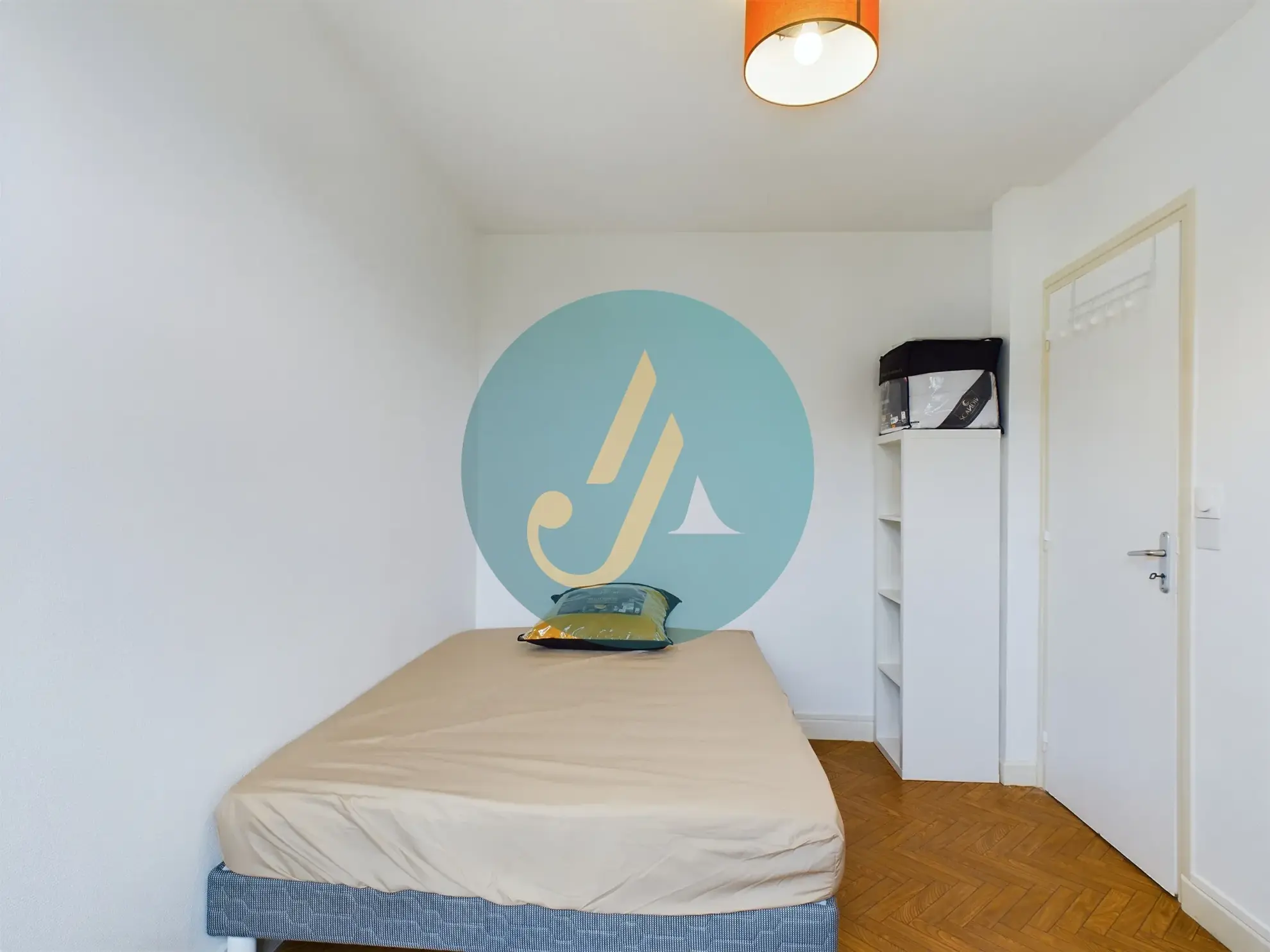 Appartement T4 lumineux à Nevers avec parking et balcon 
