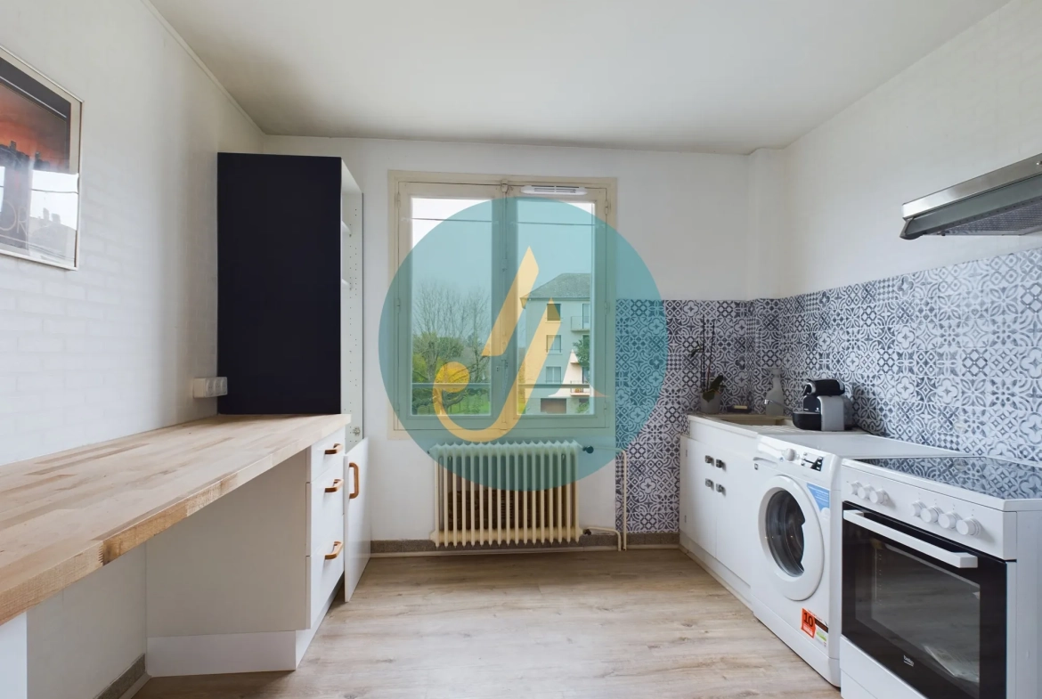 Appartement T4 lumineux à Nevers avec parking et balcon 