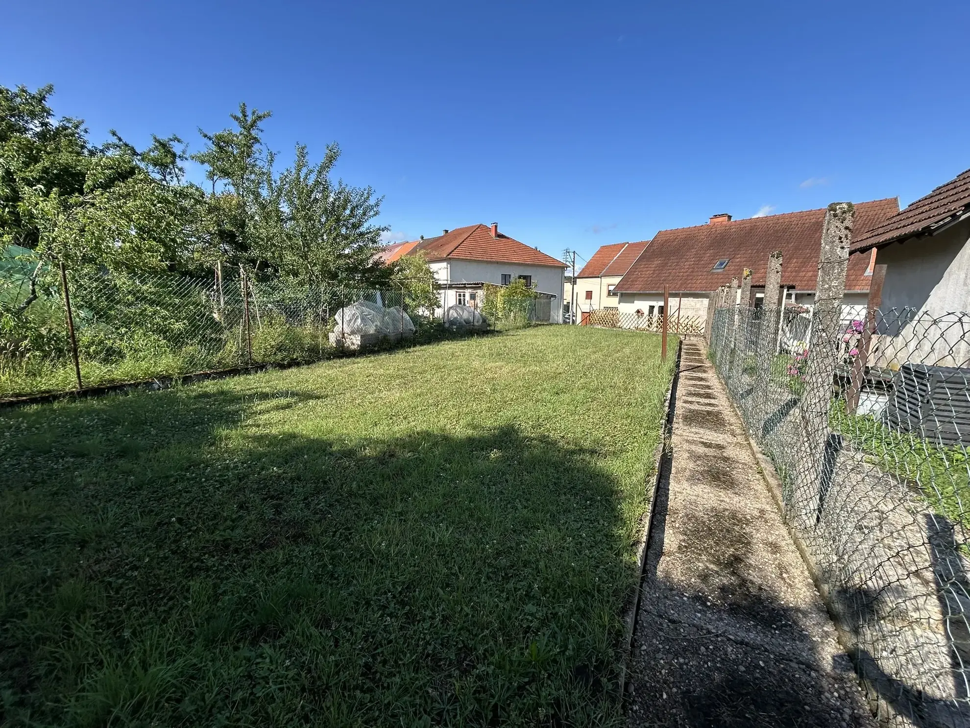 Maison de village à Alsting de 135,41 m² avec garage et jardin 