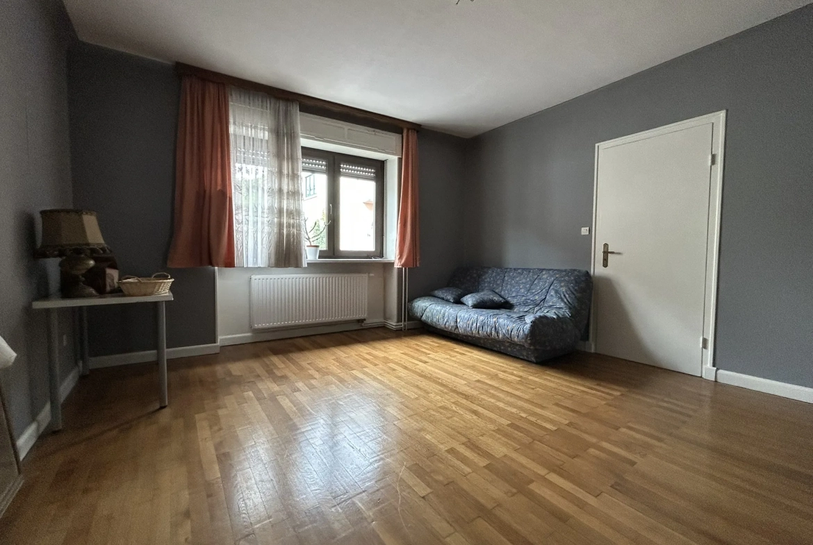 Maison de village à Alsting de 135,41 m² avec garage et jardin 