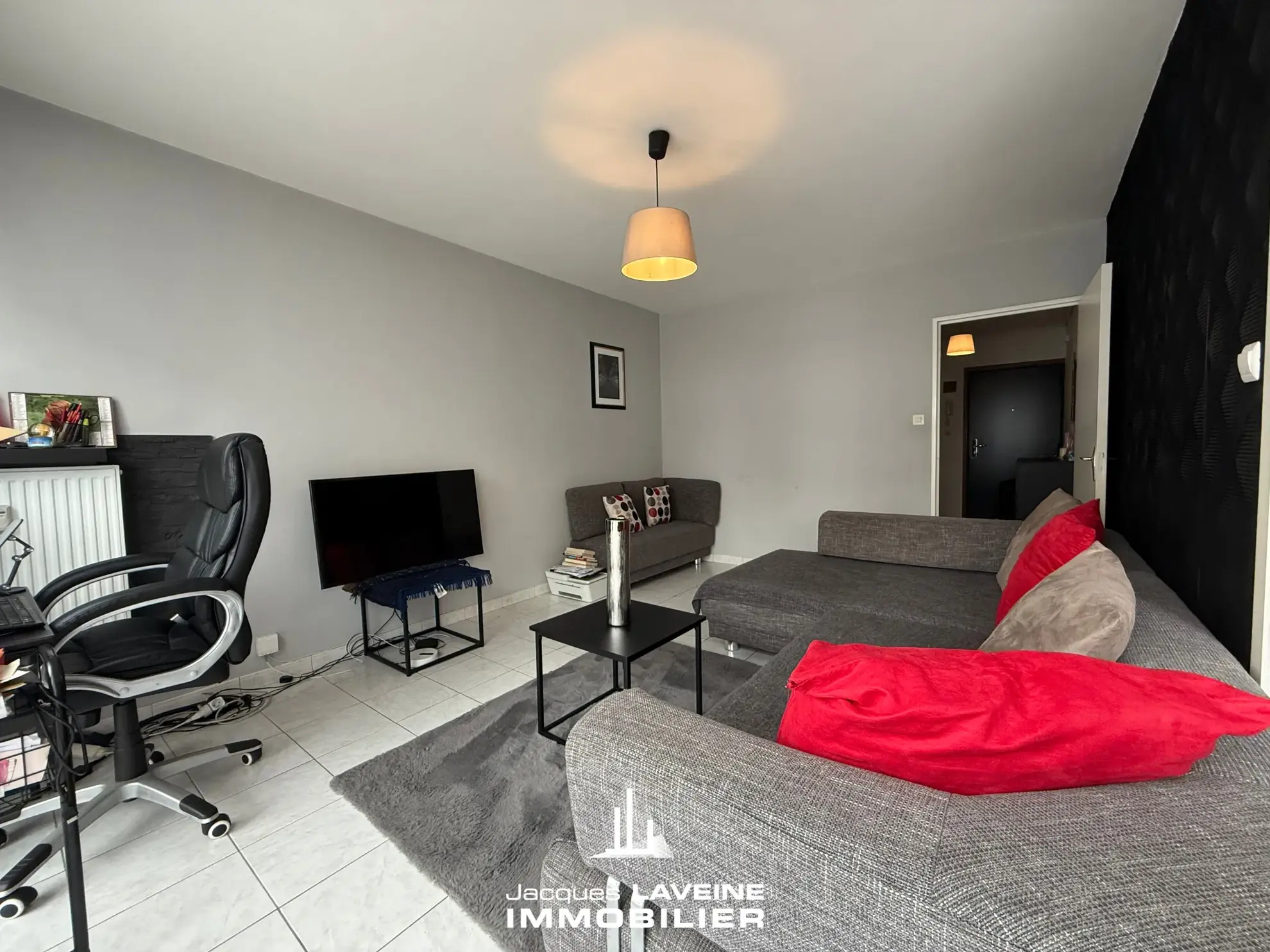Appartement 2 pièces à Metz proche gare, dernier étage avec loggia – Idéal investissement ou résidence 