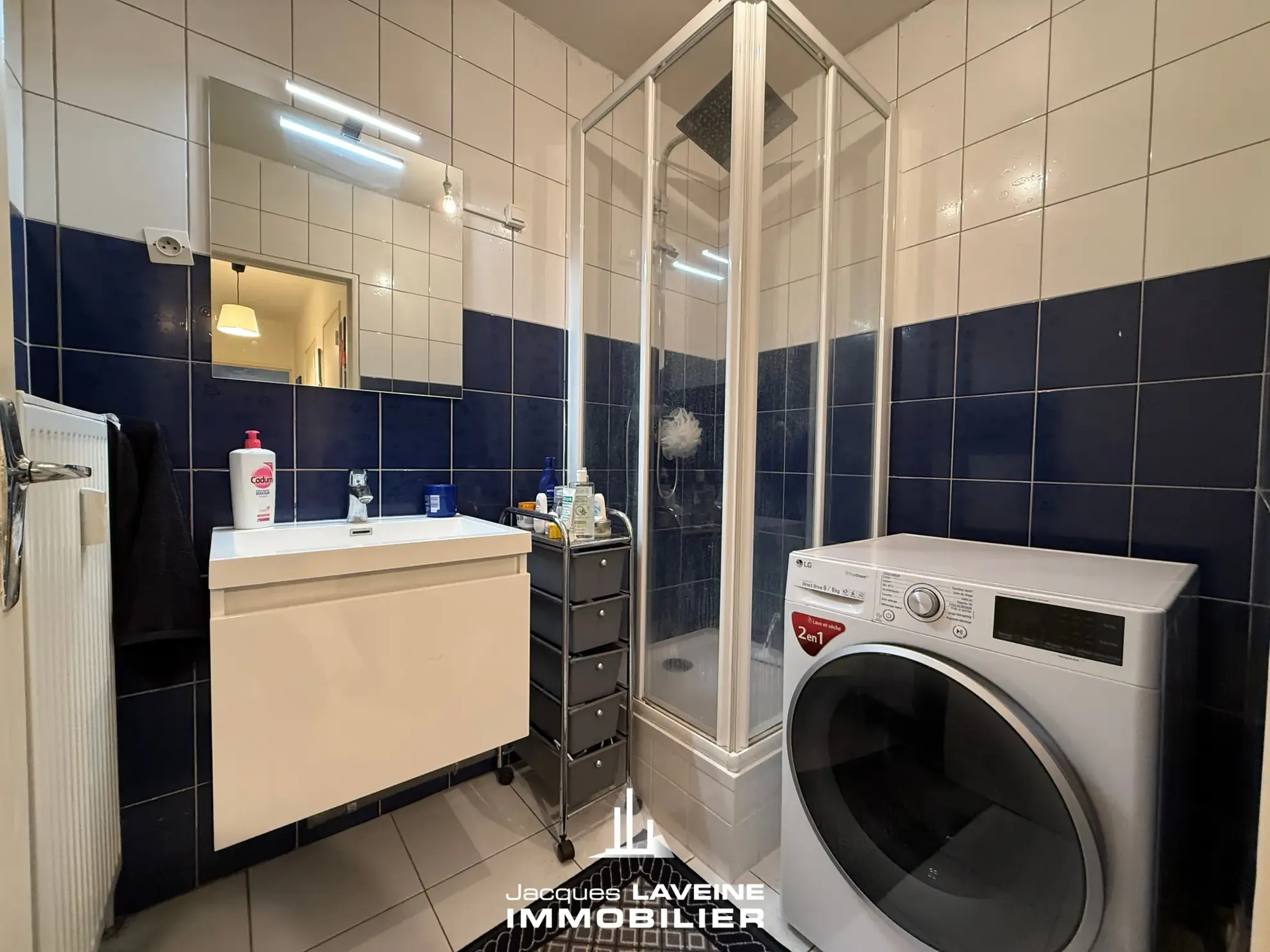 Appartement 2 pièces à Metz proche gare, dernier étage avec loggia – Idéal investissement ou résidence 