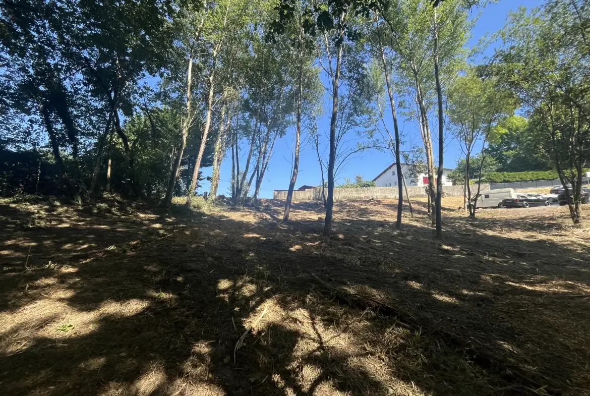 Terrain à bâtir à Urcuit - 455 m² constructibles proche commodités 
