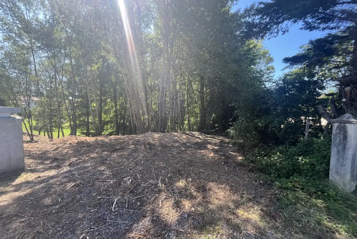 Terrain à bâtir à Urcuit - 455 m² constructibles proche commodités 