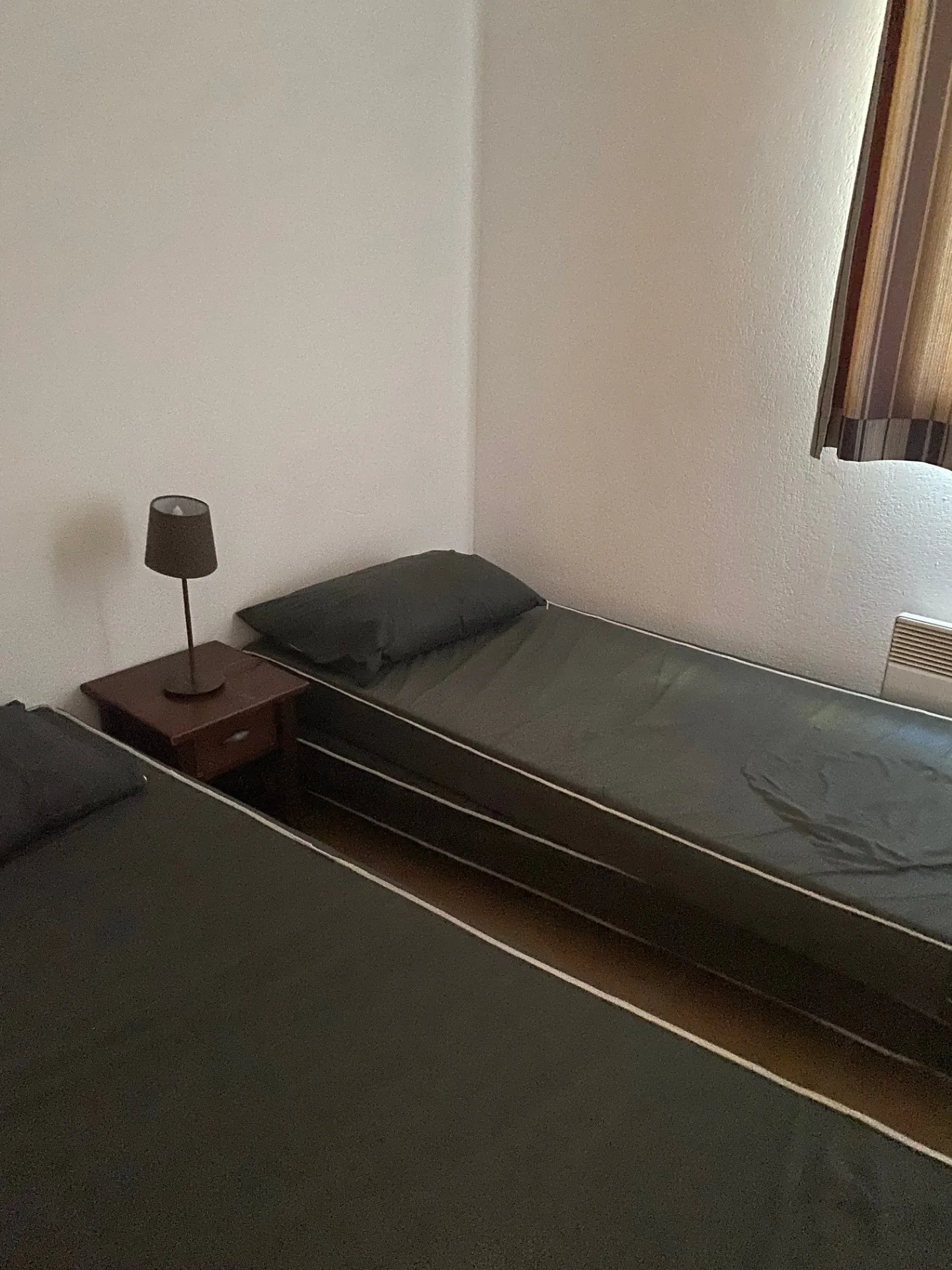 Investissez dans un pavillon en Côte Bleue, loué sous bail commercial à Carro – Opportunité rare 