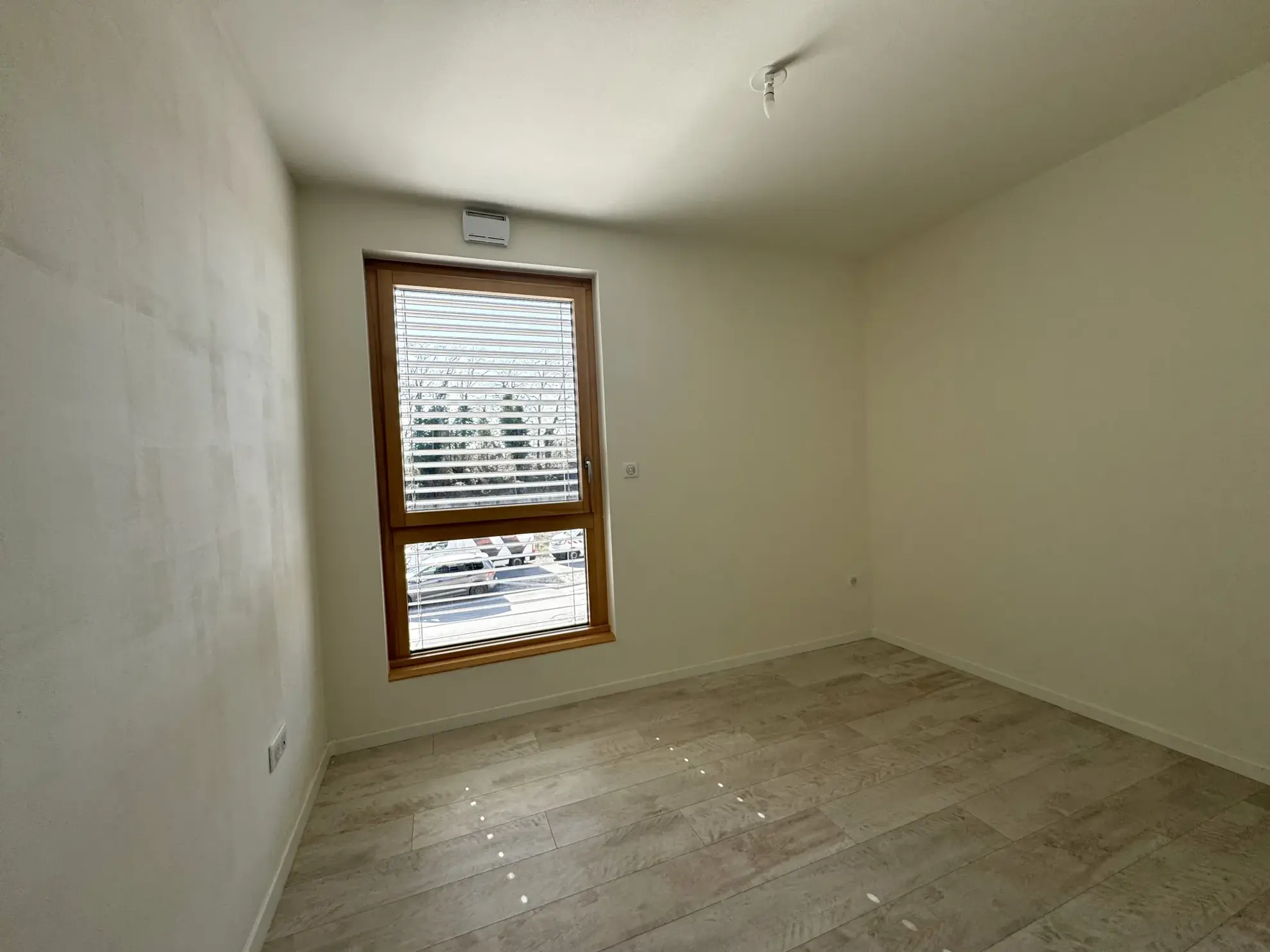 Appartement T3 récent avec terrasse et parking à Saint-Louis 
