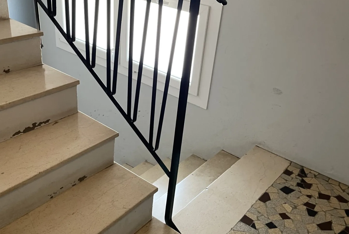 Appartement T4 à Dijon Archebuse avec deux logements meublés et cave, idéal investisseur 