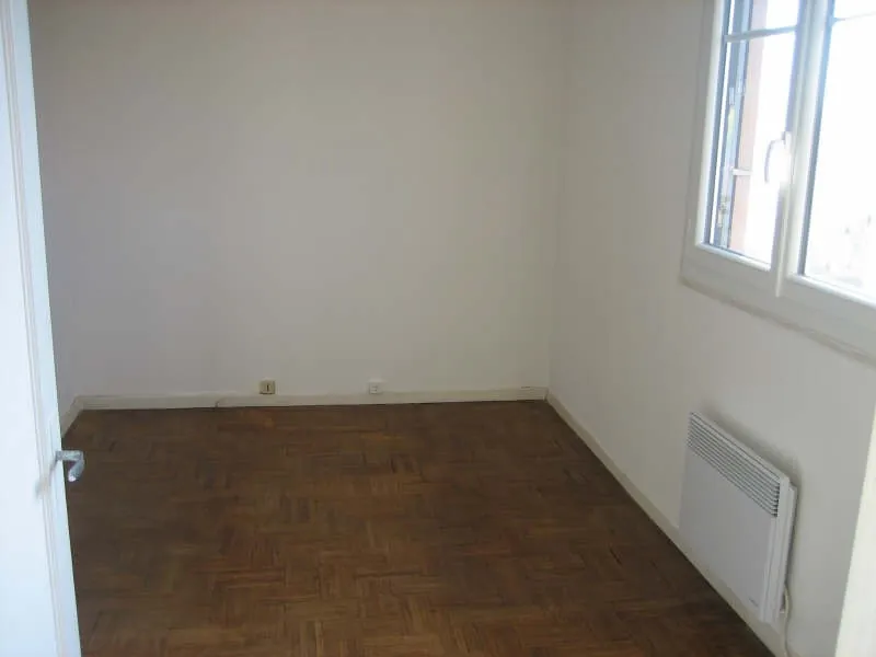 Appartement 4 pièces à Vitry-sur-Seine avec balcon, cave et parking 