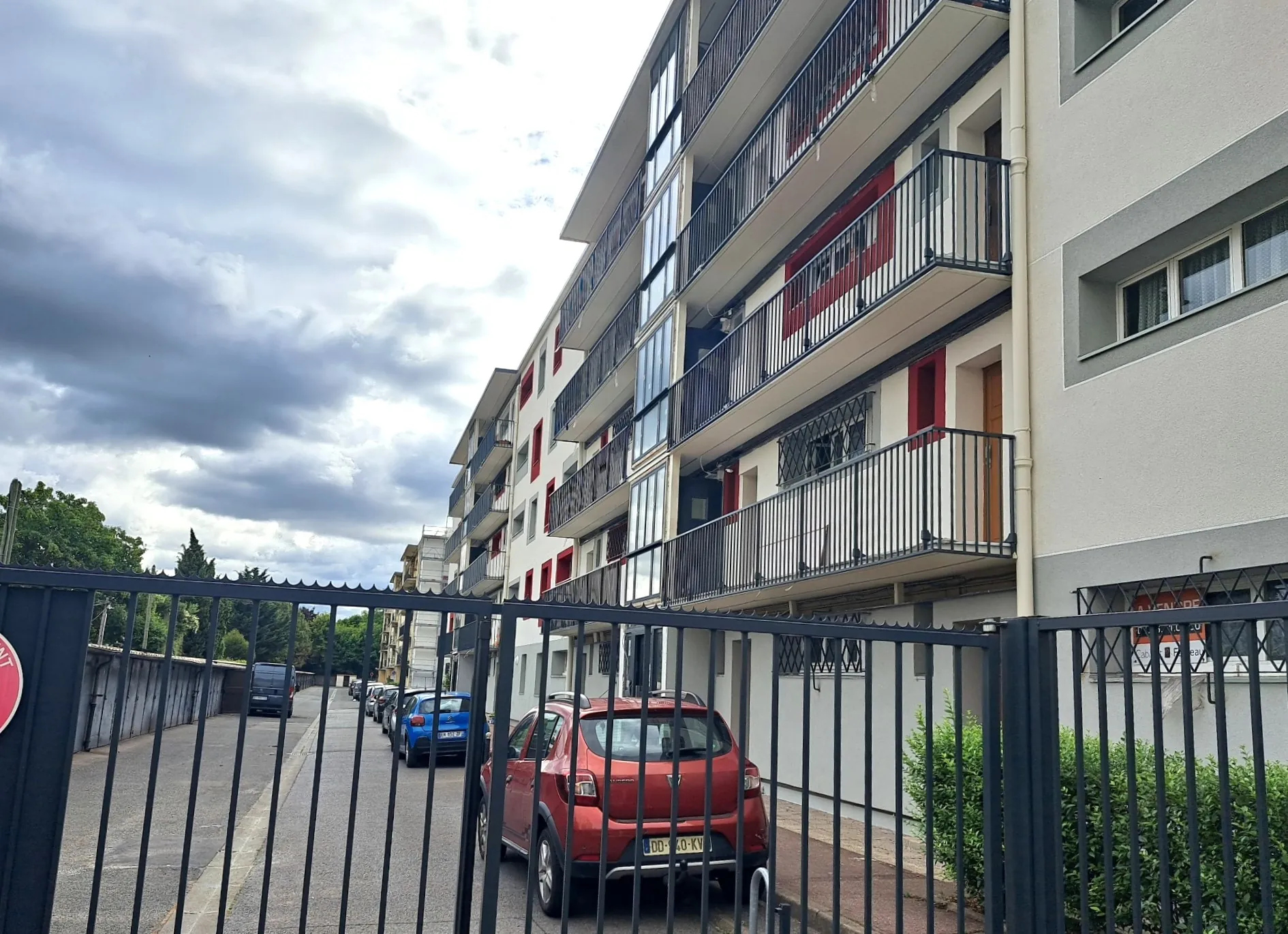 Appartement 4 pièces à Vitry-sur-Seine avec balcon, cave et parking 